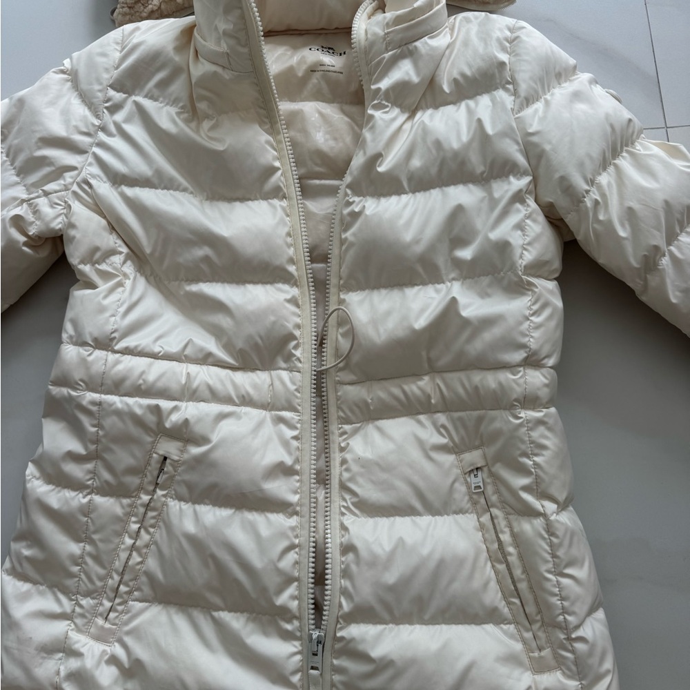 Coach Women's Off-White Hooded Puffer Jacket - Picture 5 of 15